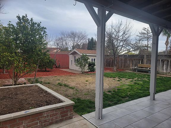 2nd image of 930 Talbot Dr