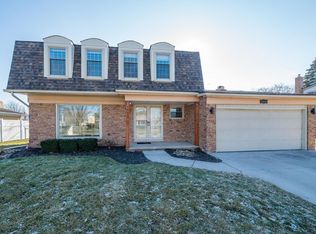 16660 Grillo Dr, Clinton Township, MI 48038