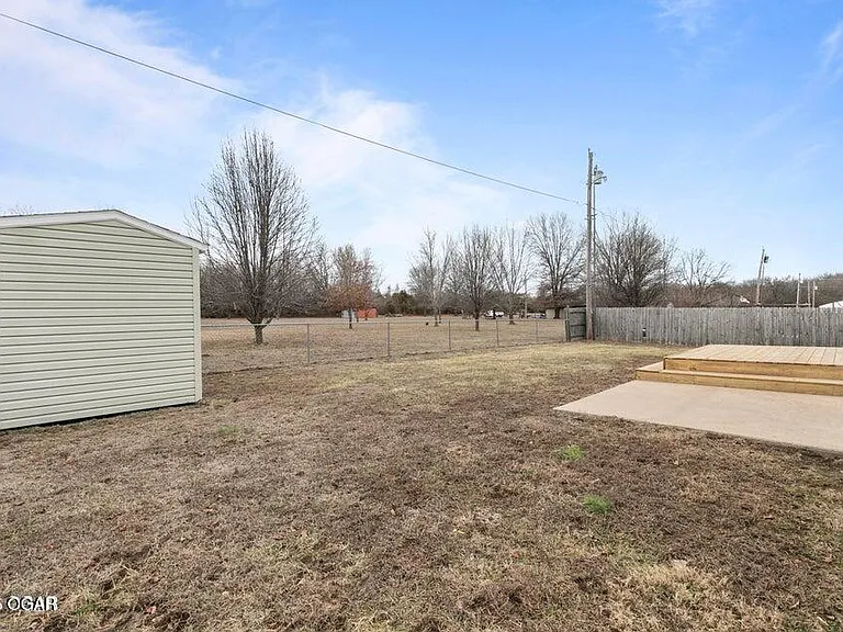 1177 E Amber Dr — Photo 28