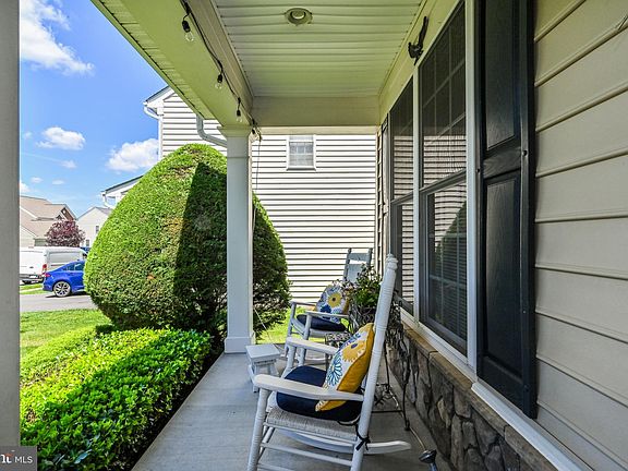 5th image of 8362 Mineral Springs Dr