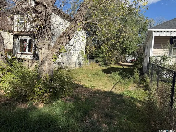 1069 RETALLACK STREET, Regina, SK S4T 2H4