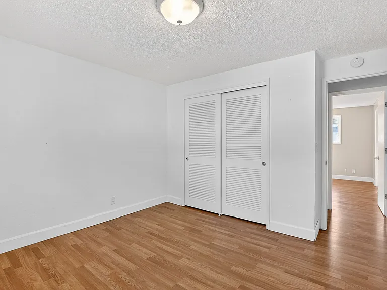 640 Stonehill Dr — Photo 18