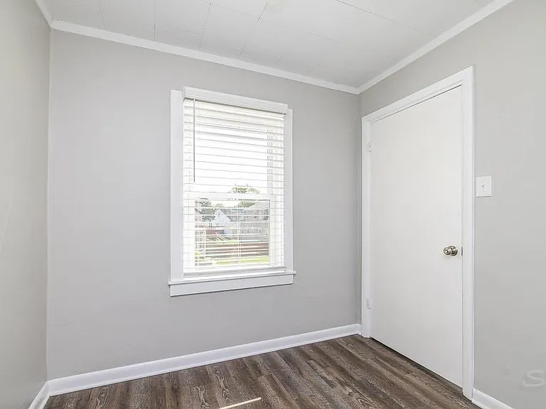 13250 S Carondolet Ave #2 — Photo 9