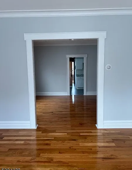 204 Columbia Ave — Photo 2