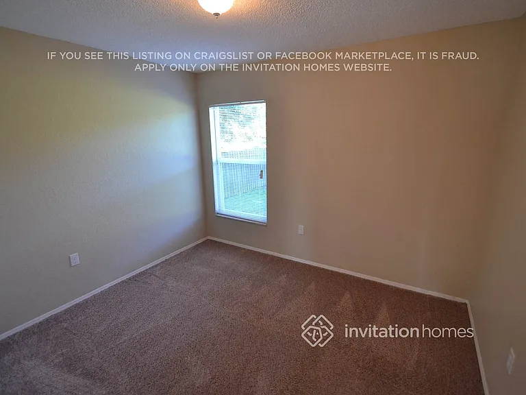 7988 Oak Run Cir — Photo 8