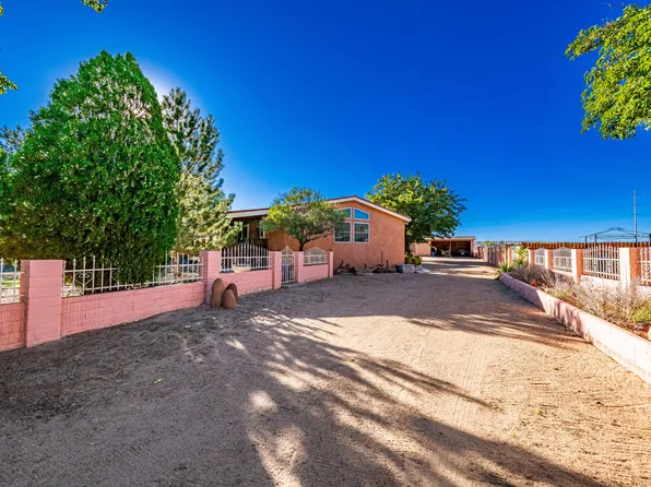 5167 Jennie Rd SW, Albuquerque, NM 87121