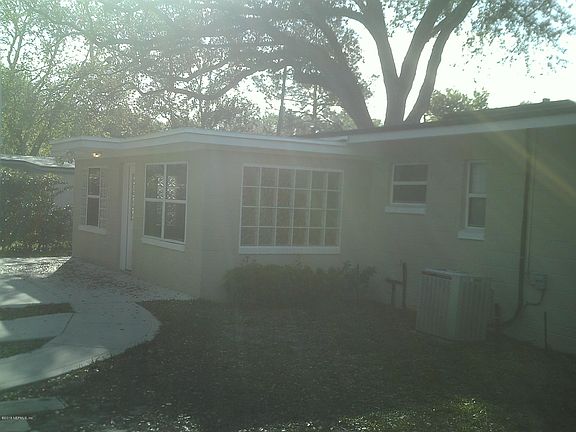 4th image of 8255 Dickie Dr