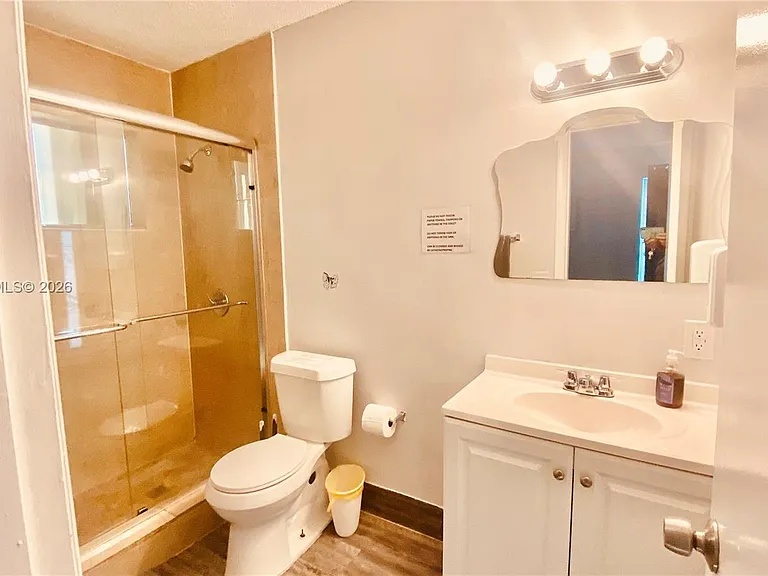141 McArthur Pkwy — Photo 15