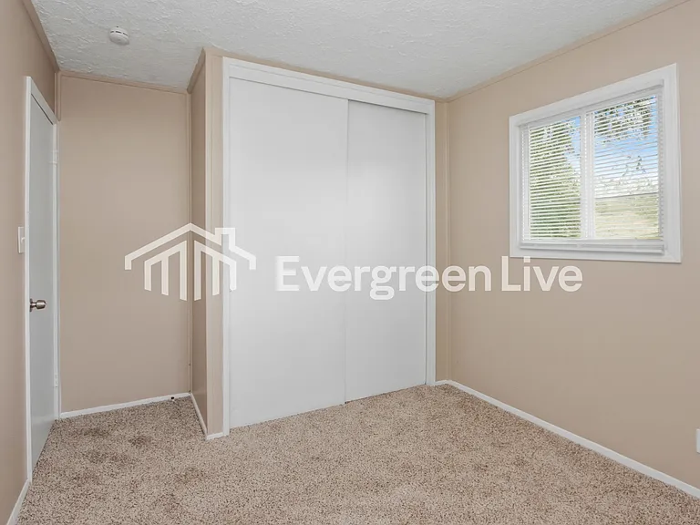 7350 Twin Beech Dr — Photo 9