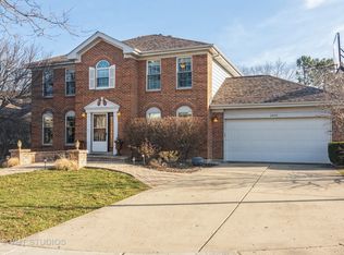 2609 N Chapel Hill Dr, Arlington Heights, IL 60004