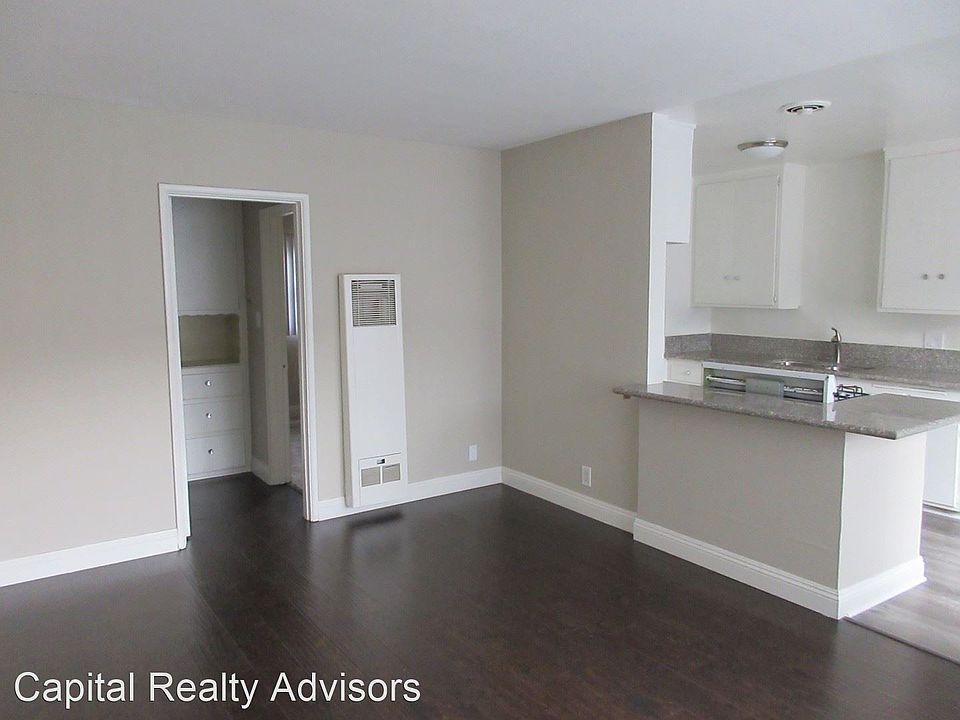 1st image of 1501 E 4th St #33