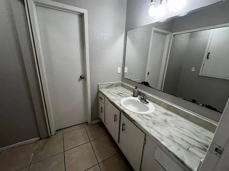 12118 W Bellfort Ave #C — Photo 7