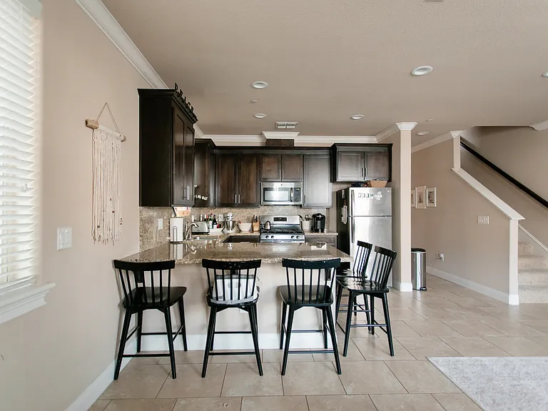681 Addison Ln — Photo 18