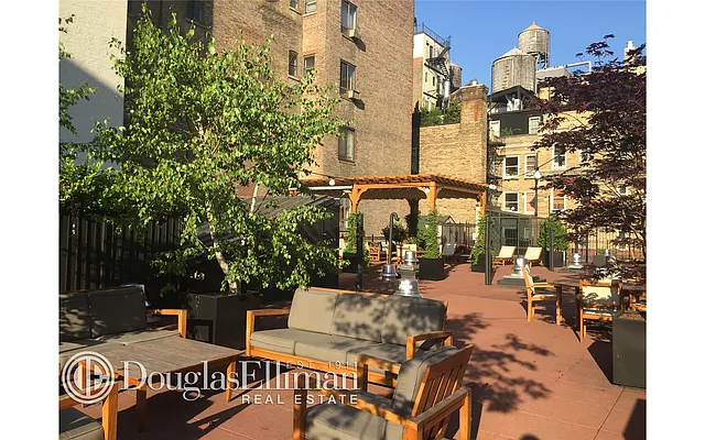 Sold by Douglas Elliman | media 27