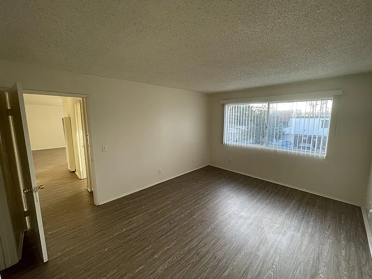 46th Street Villas — Photo 20