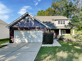 10815 Pointer Ridge Dr, Charlotte, NC 28214