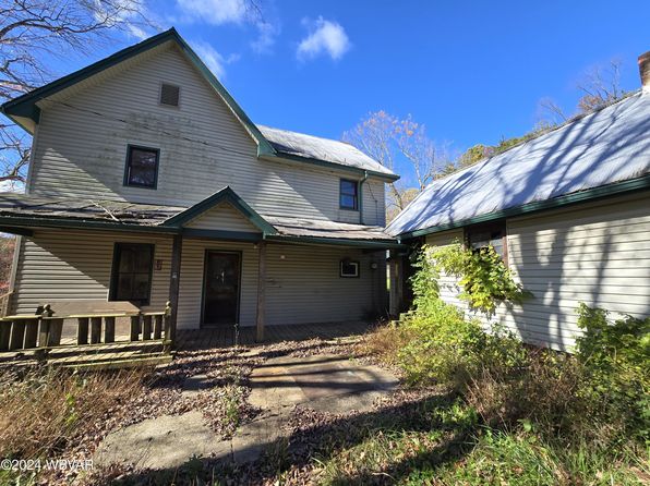 923 Summer Mountain Rd, Loganton, PA 17747