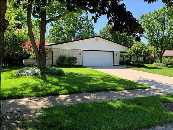 3rd image of 1261 Fernshire Dr