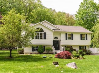 104 Trout Brook Rd, Monroe, NY 10950