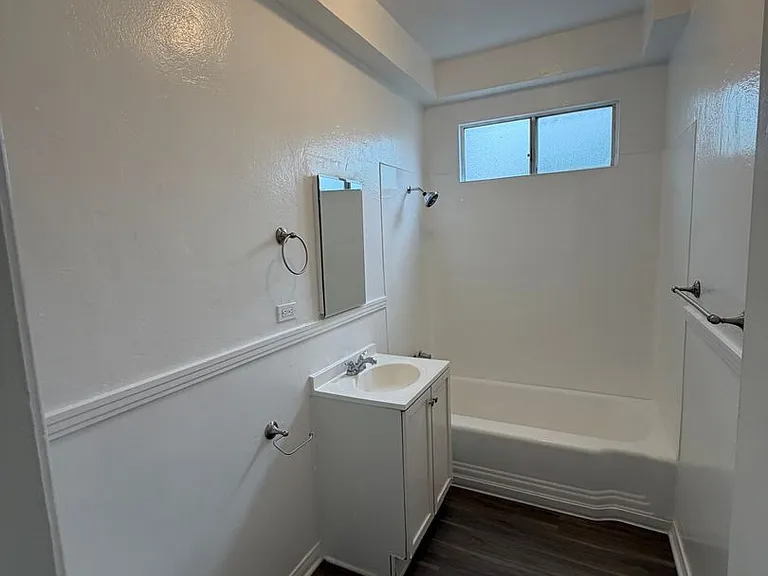 1447 Redondo Ave — Photo 19