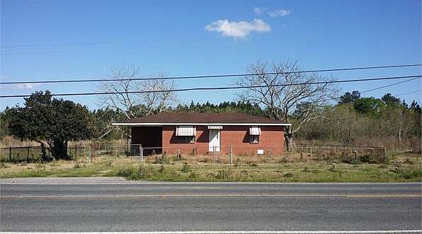 2nd image of 2298 Hwy 388