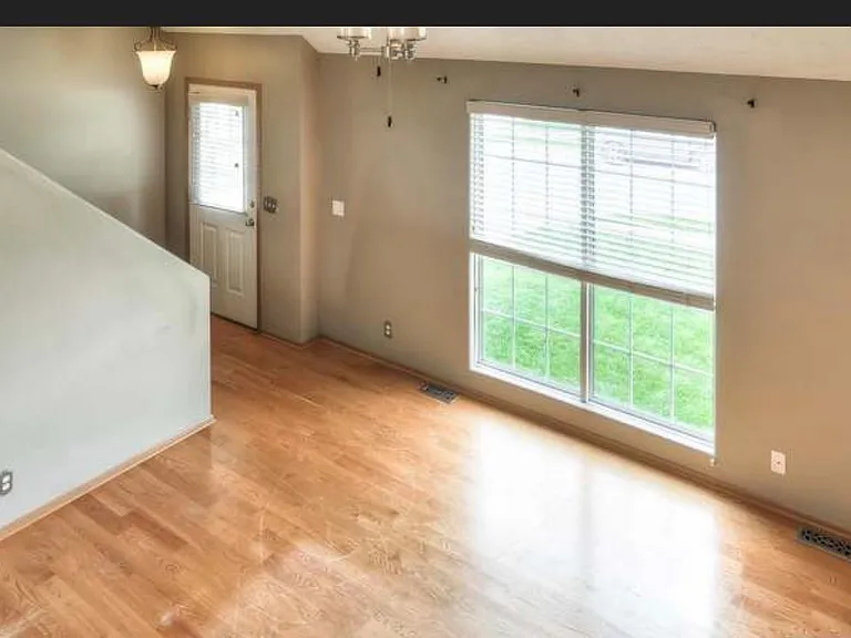 6401 S 167th Ave — Photo 27