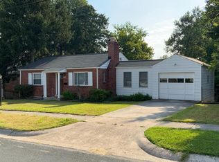 4410 Woodfield Rd, Kensington, MD 20895