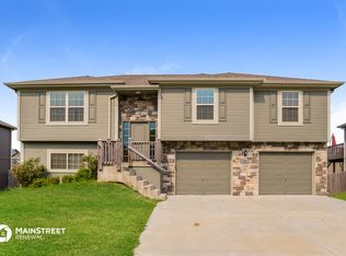 556 S Walnut St, Gardner, KS 66030