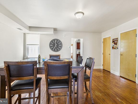 4th image of 4014 Market St Floor 3