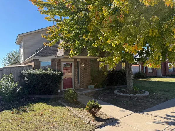 1404 SW 22nd St, Moore, OK 73170