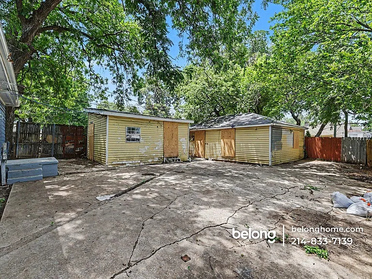 603 W Pembroke Ave — Photo 2
