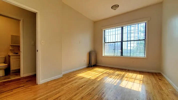 Rented by Compass | media 7