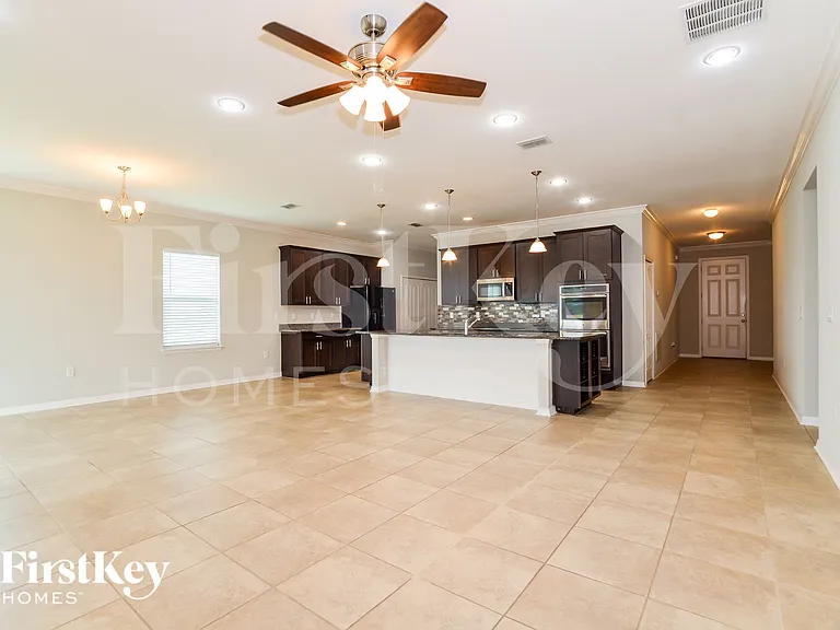 1124 Berkley Ridge Ln — Photo 3