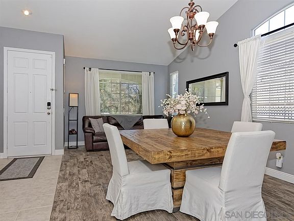 5th image of 1315 Bernardo Ave