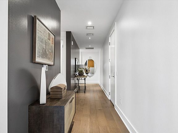 2nd image of 5104 Caroline St #403