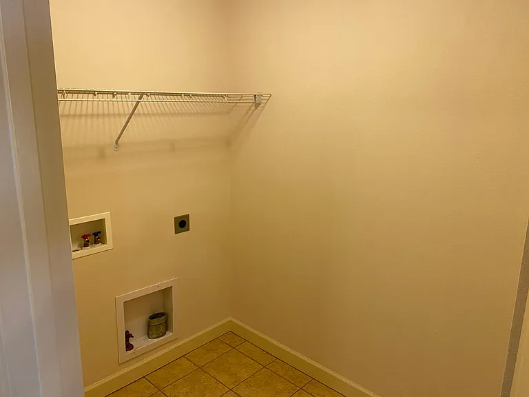 1020 Notting Hill Ct — Photo 14