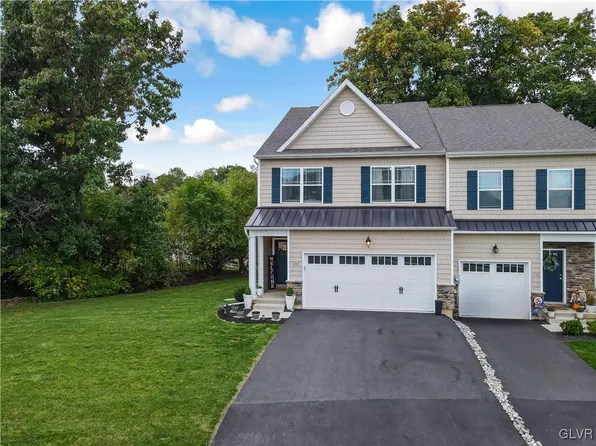 4510 Benjamin Ct, Emmaus, PA 18049