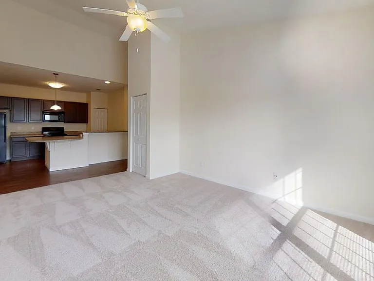 Windsor West | Specials Available — Photo 69