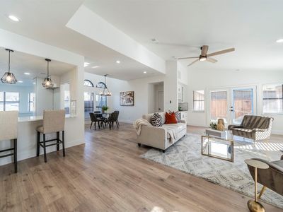 2524 Plumdale Dr, Carrollton, TX, 75006