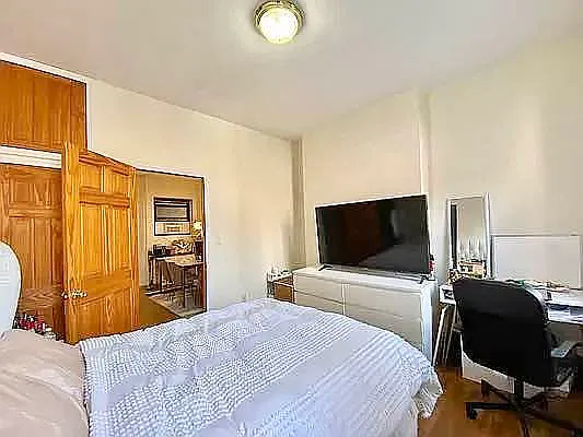 Rented by Compass | media 16