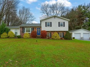 3727 Harlansburg Rd, New Castle, PA 16101