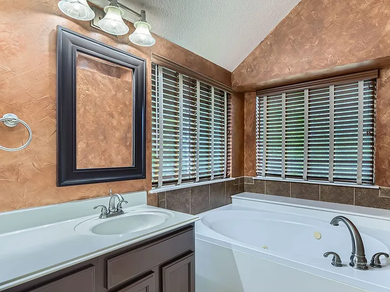 17904 Worley Dr — Photo 12
