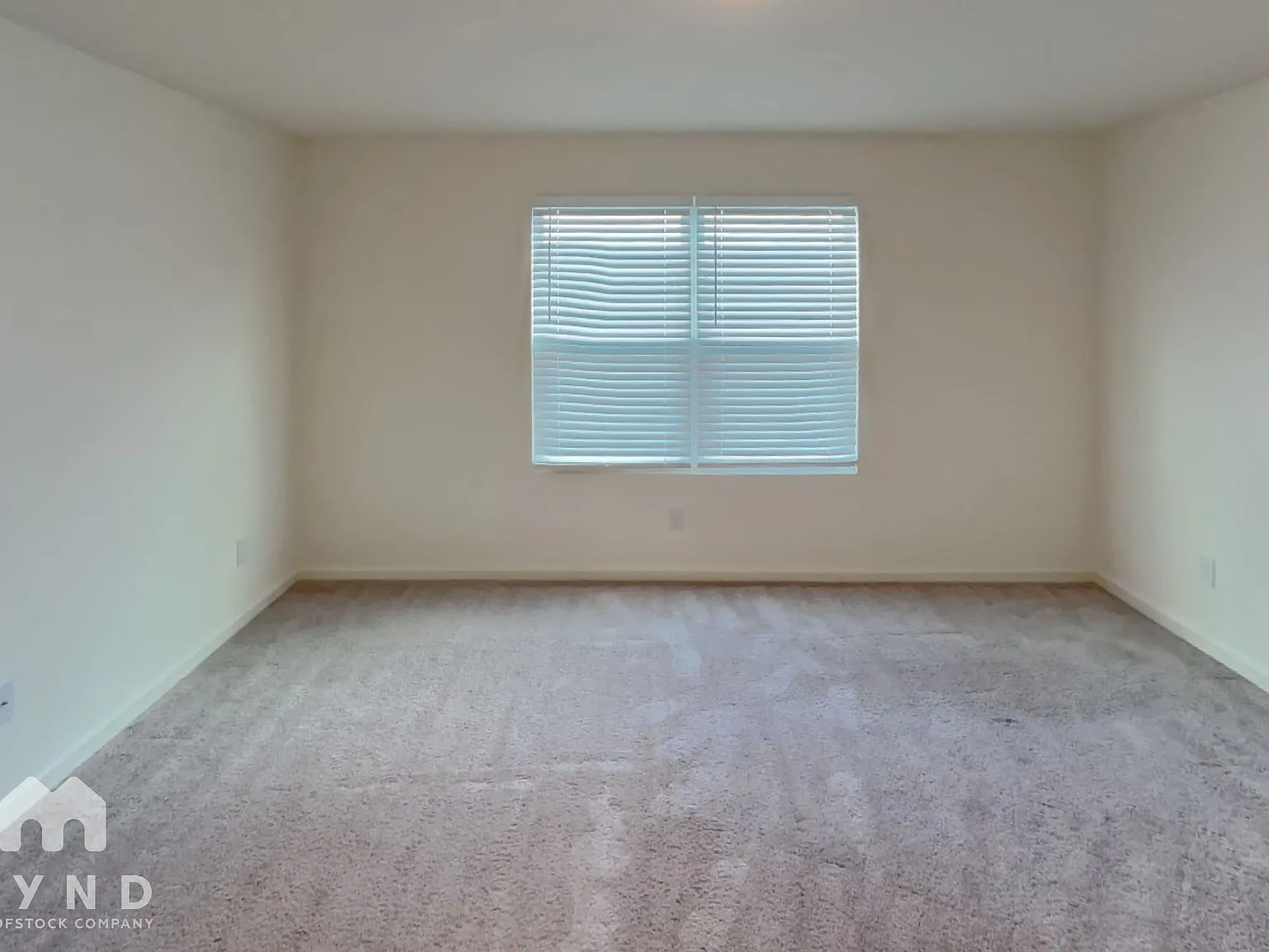 3 bed, 2.5 bath, 1421 sqft, $1,855 — Photo 4