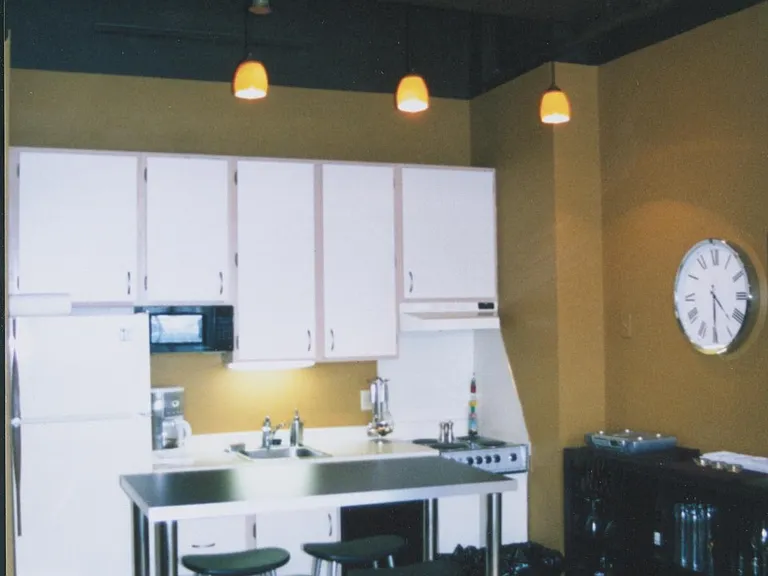 Furnished including dishes, glasses, pot & pans!
