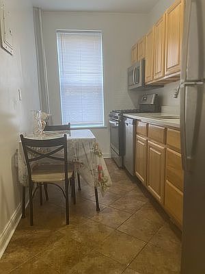 3rd image of 2234 Ocean Ave APT B9