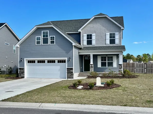 200 Pastoral Ct, Sneads Ferry, NC 28460