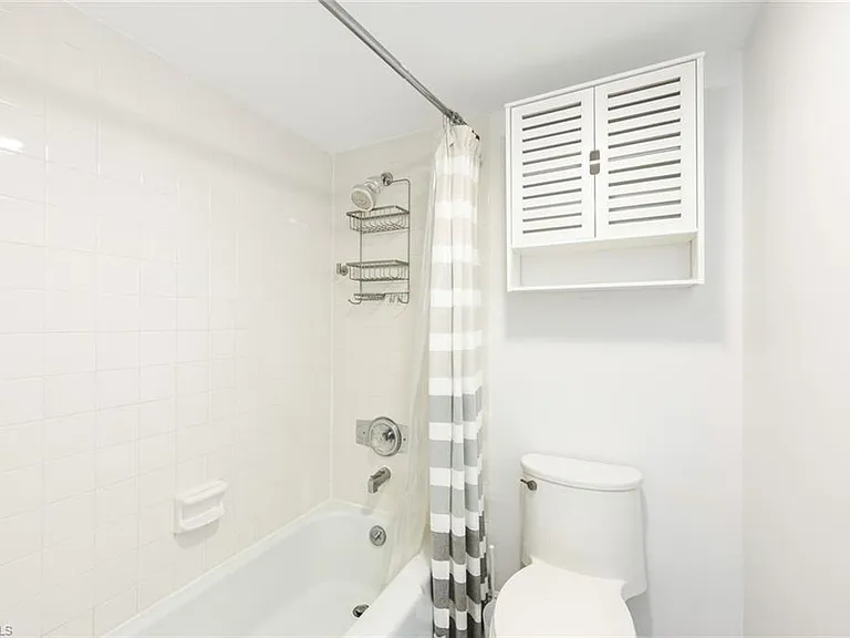 3200 Gulf Shore Blvd N #112 — Photo 17