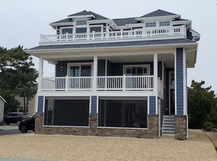 7 E Selfridge Ave, Brant Beach, NJ 08008