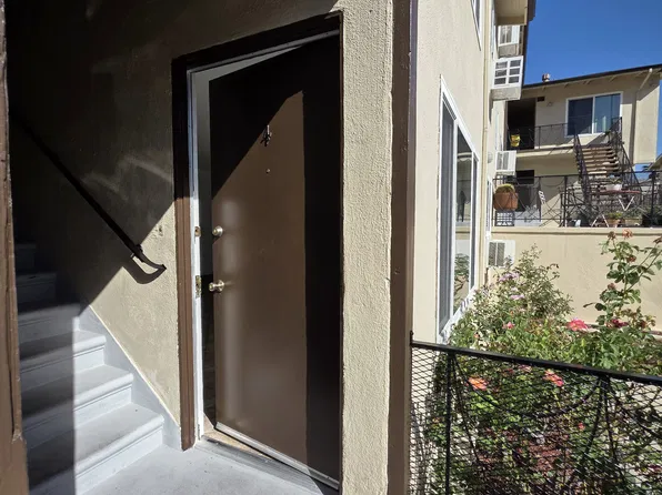 5628 Ash St APT 4, Los Angeles, CA 90042