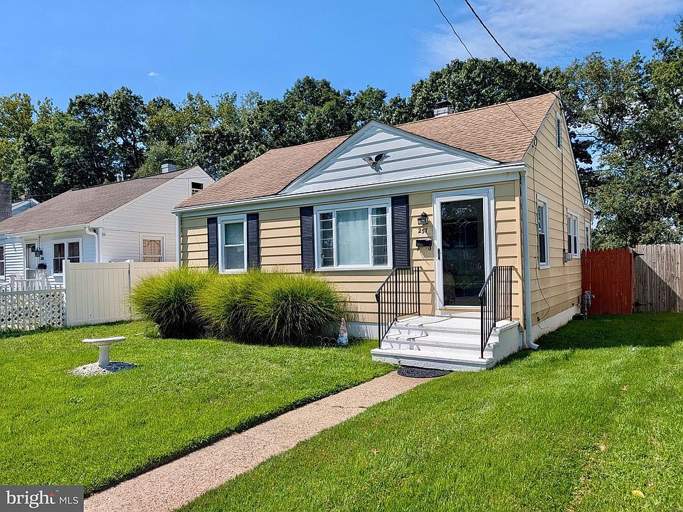 1st image of 257 Ruth Ave